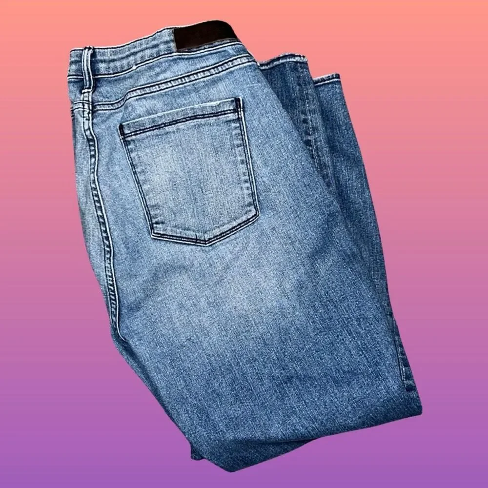 Plus Size Parker Smith Light Wash Crop Jeans Size 31x26 #105